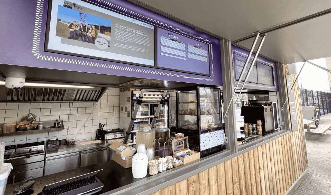 Digitale menuborden in een kiosk